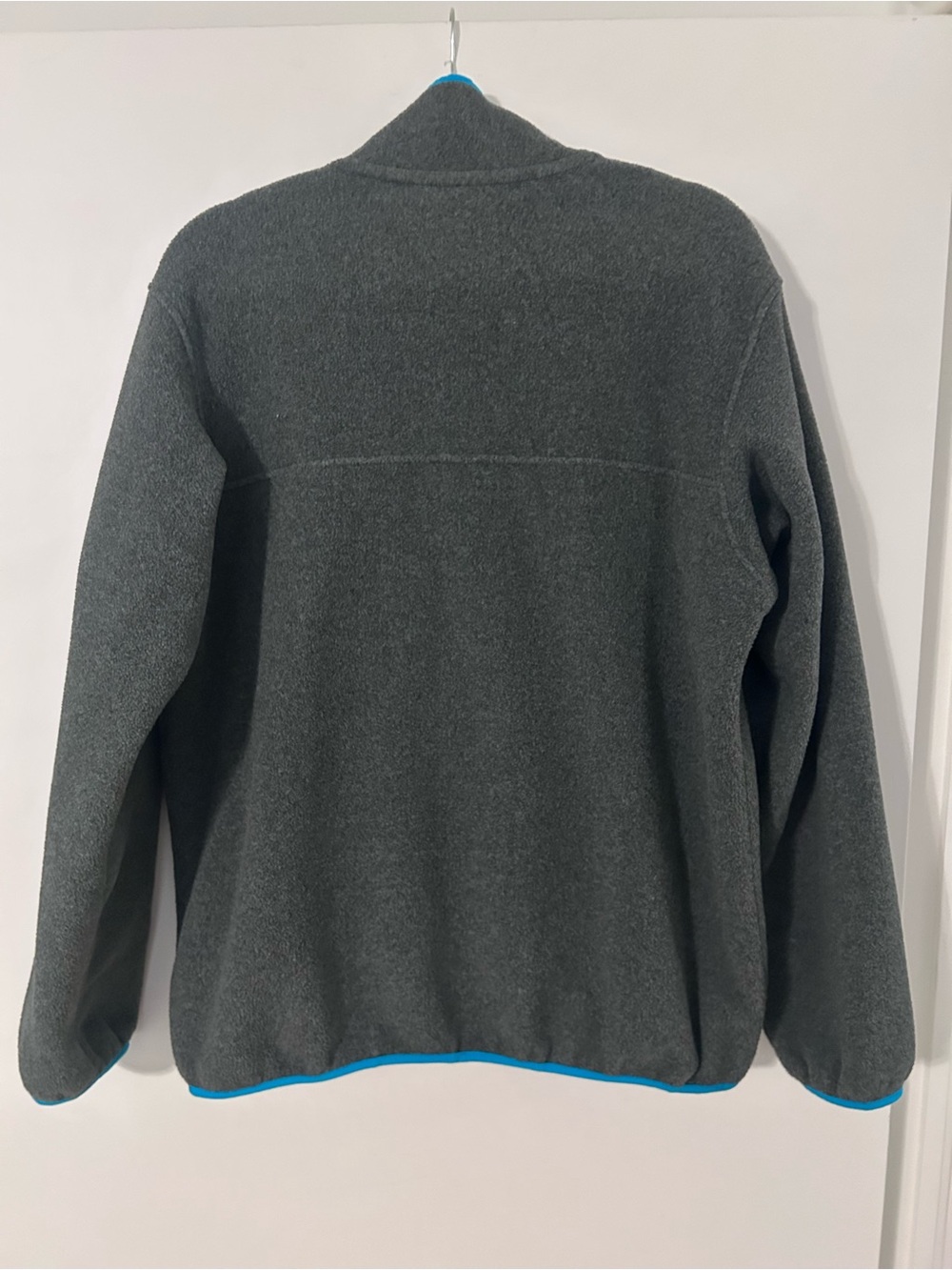 Patagonia Synchilla Fleece Pullover in Gray with Teal and Red Accents - Picture 2 of 3